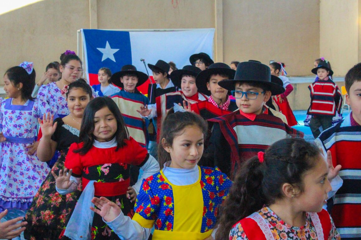 Muestra folklórica «Viva Chile en el Valle»